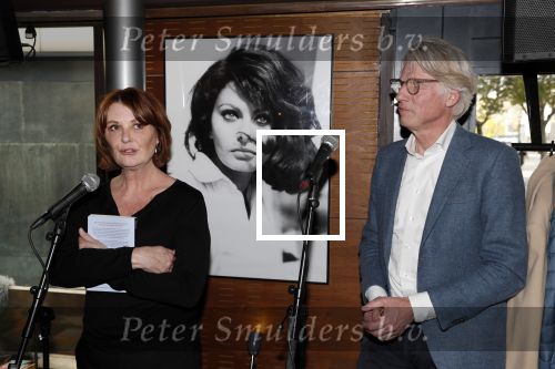 Amsterdam 18 april 2019
Uitreiking boek Patty Harpenau . Patty met haar uitgever