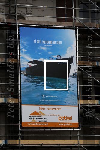 Amsterdam 5 mei 2019
Prins Bernhard zijn hui staat in de steigers en op de steiger vmaakt hij reclame voor zijn boten merk Waterdream.