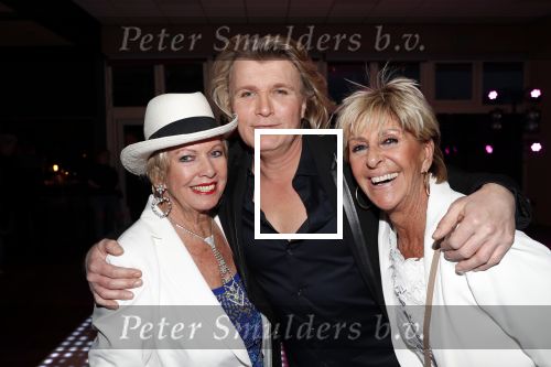 Bloemendaal 13 april 2019
Afscheidsfeest voor Hans Klok die naar Las Vegas gaat verhuizen. hans met Ria Valk en Sylvia v d Akker