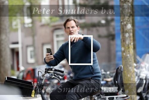 Amsterdam 7 mei 2019
Ronald de Boer met telefoon op de fiets