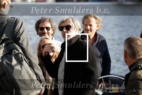 Amsterdam 9 mei 2019
Surpisefeestje voor Ruud de Wild georganiseerd door zijn ex vrouw Aafke.
Olcay Gulsen is eer natuurlijk bij. ze gingen varen met boot op grachten Amsterdam.