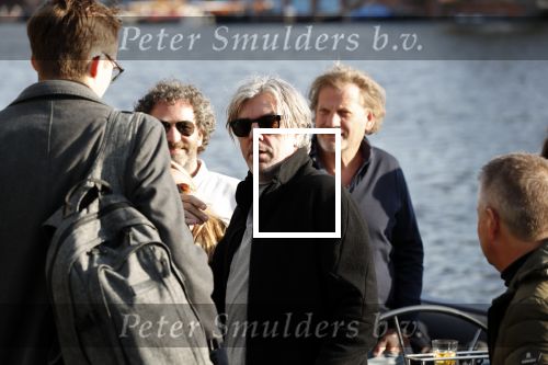 Amsterdam 9 mei 2019
Surpisefeestje voor Ruud de Wild georganiseerd door zijn ex vrouw Aafke.
Olcay Gulsen is eer natuurlijk bij. ze gingen varen met boot op grachten Amsterdam.