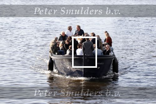 Amsterdam 9 mei 2019
Surpisefeestje voor Ruud de Wild georganiseerd door zijn ex vrouw Aafke.
Olcay Gulsen is eer natuurlijk bij. ze gingen varen met boot op grachten Amsterdam.