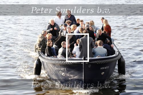 Amsterdam 9 mei 2019
Surpisefeestje voor Ruud de Wild georganiseerd door zijn ex vrouw Aafke.
Olcay Gulsen is eer natuurlijk bij. ze gingen varen met boot op grachten Amsterdam.