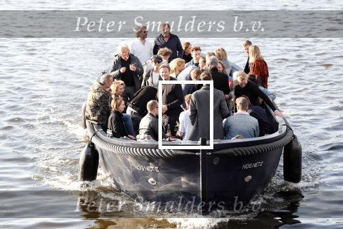Amsterdam 9 mei 2019
Surpisefeestje voor Ruud de Wild georganiseerd door zijn ex vrouw Aafke.
Olcay Gulsen is eer natuurlijk bij. ze gingen varen met boot op grachten Amsterdam.