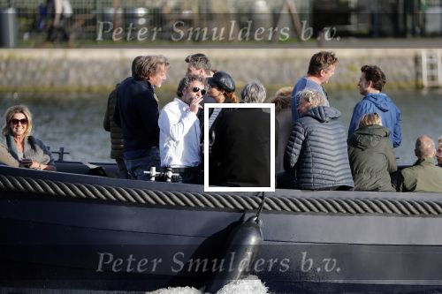 Amsterdam 9 mei 2019
Surpisefeestje voor Ruud de Wild georganiseerd door zijn ex vrouw Aafke.
Olcay Gulsen is eer natuurlijk bij. ze gingen varen met boot op grachten Amsterdam.