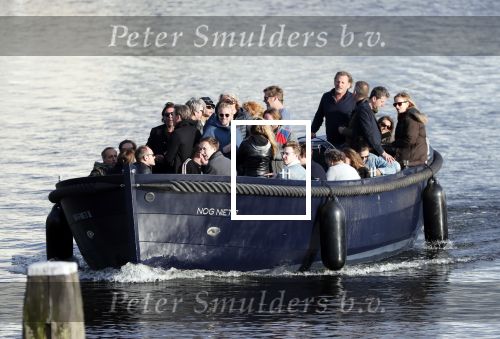 Amsterdam 9 mei 2019
Surpisefeestje voor Ruud de Wild georganiseerd door zijn ex vrouw Aafke.
Olcay Gulsen is eer natuurlijk bij. ze gingen varen met boot op grachten Amsterdam.