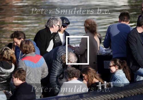 Amsterdam 9 mei 2019
Surpisefeestje voor Ruud de Wild georganiseerd door zijn ex vrouw Aafke.
Olcay Gulsen is eer natuurlijk bij. ze gingen varen met boot op grachten Amsterdam.