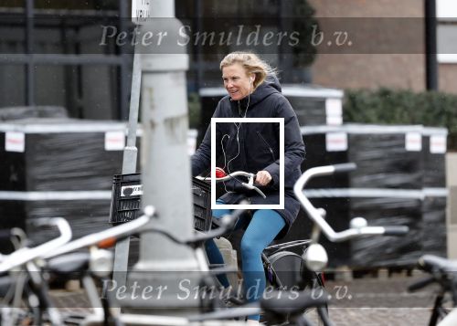 Amsterdam 2 april 2019
Sophie Hilbrand op de fiets in Amsterdam zuid.