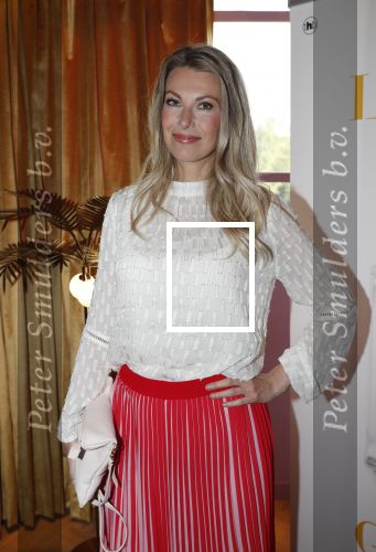 Amsterdam 7 mei 2019
Boekpresentatie Camilla Lackberg bij Mama Kelly in olympisch stadion.
aanwezig oa Daphne Deckers
Isa Hoes
Heleen van Royen
Anna Drijver
Marion Pauw
Susan Smit
Moniqiue des Bouvrie
Patricia Snel
Marlies Dekkers
Inge Ipenburg