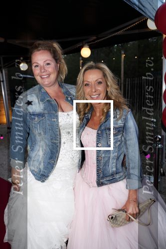 Bloemendaal 13 april 2019
Afscheidsfeest voor Hans Klok die naar Las Vegas gaat verhuizen. Sylvana Borsato kwam met een vriendin