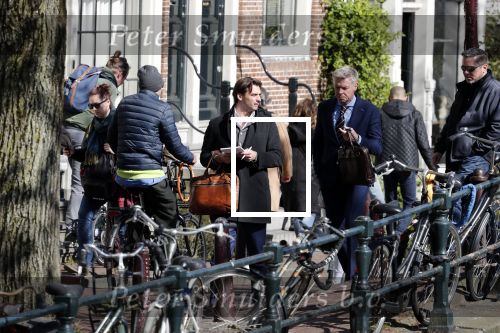 Amsterdam 1 april 2019
Thierry Baudet met â€¦. op straat in Amsterdam.
