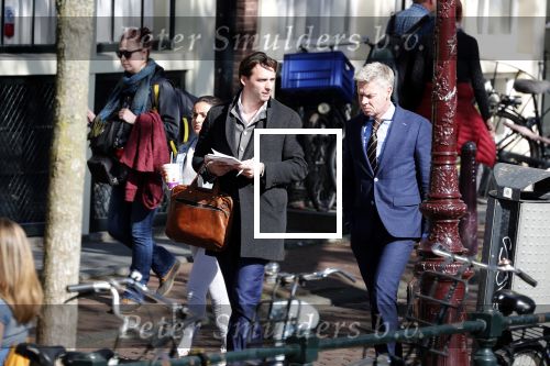 Amsterdam 1 april 2019
Thierry Baudet met â€¦. op straat in Amsterdam.