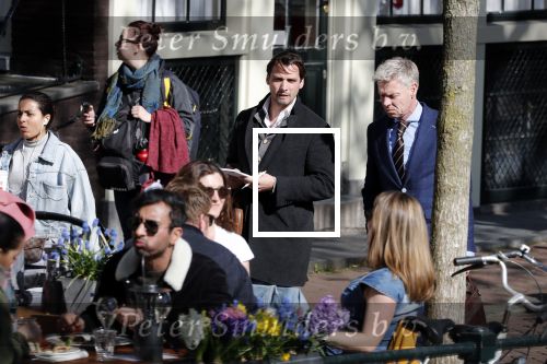 Amsterdam 1 april 2019
Thierry Baudet met â€¦. op straat in Amsterdam.