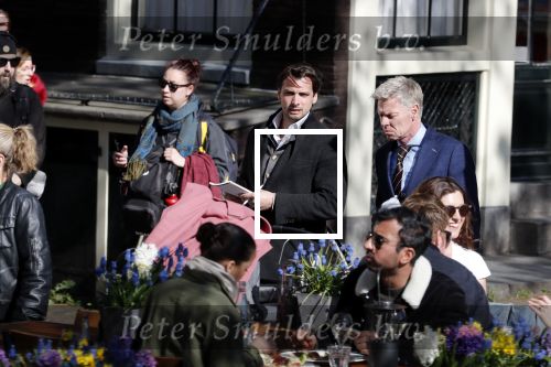 Amsterdam 1 april 2019
Thierry Baudet met â€¦. op straat in Amsterdam.