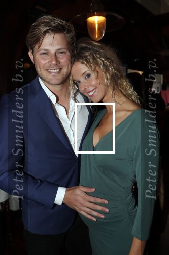 Volendam 6 mei 2019
10 jaar magazine 100%NL bij hotel Spaander. Tim Douwsma met zijn zwangere vriendin