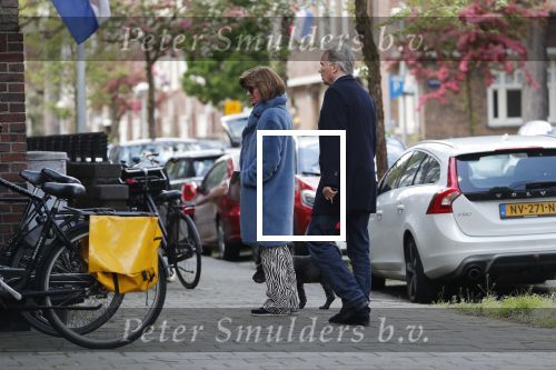 Amsterdam 5 mei 2019
Tom Egbers en janke Dekker met hun hond