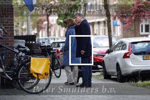 Amsterdam 5 mei 2019
Tom Egbers en janke Dekker met hun hond