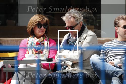 Amsterdam 11 mei 2019
Tom Egbers en Janke Dekker op terras op de beethovenstraat.