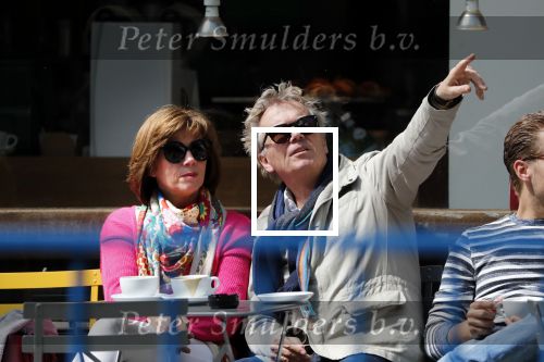 Amsterdam 11 mei 2019
Tom Egbers en Janke Dekker op terras op de beethovenstraat.