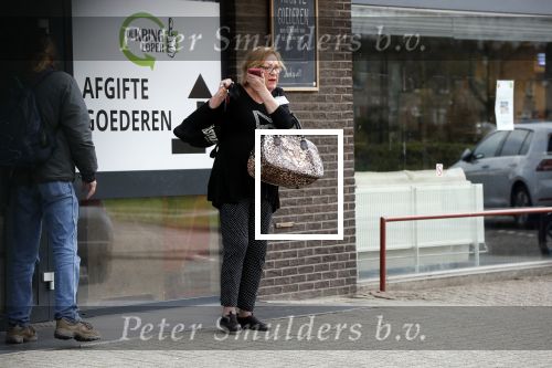 Naarden 4 april 2019
Viola Holt helpt  1 dag per week  in de kringloopwinkel in Naarden.
