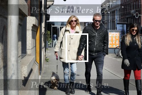 Amsterdam 11 april 2019
Wendy v Dijk met haar man Erland Galjaard en hun hondje in Amsterdam zuid.