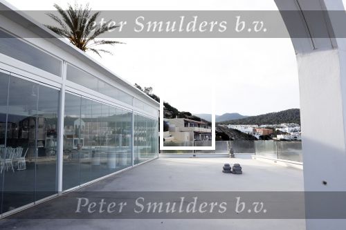 ibiza 4 mei 2019
Het restaurant  Xess Xava van Wesley Sneijder en Yolanthe Sneijder Cabau is nog niet open.