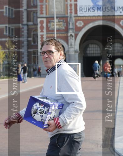 Amsterdam 9 april 2019
Presentatie nieuwe eredivisiebal met Wim v Hanegem in het rijksmuseum.