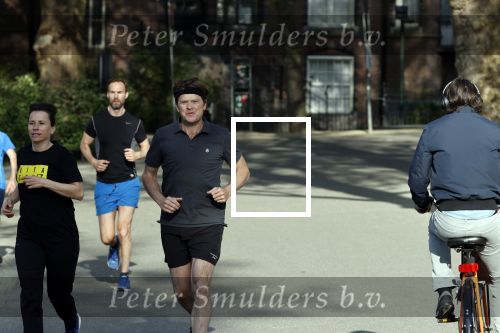 Amsterdam 24 april 2020
Beau en Selly v Erven Dorens aan het hardlopen in het vondelpark.