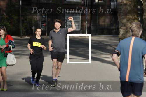 Amsterdam 24 april 2020
Beau en Selly v Erven Dorens aan het hardlopen in het vondelpark.