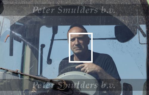 Oeffelt Boxmeer 22 april 2020
Boer Geert gaat op zijn verjaardag gewoon aan het werkt. Geert zit in Boer zoekt vouw.
