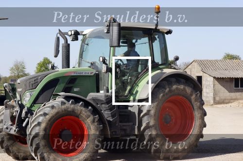Oeffelt Boxmeer 22 april 2020
Boer Geert gaat op zijn verjaardag gewoon aan het werkt. Geert zit in Boer zoekt vouw.