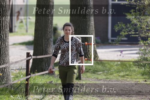 Tynaarlo 16 april 2020
Boerin Annemiek van boer zoekt vrouw .