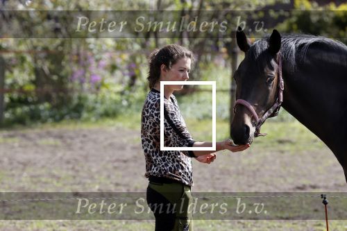 Tynaarlo 16 april 2020
Boerin Annemiek van boer zoekt vrouw .