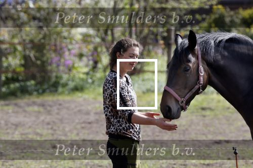 Tynaarlo 16 april 2020
Boerin Annemiek van boer zoekt vrouw .