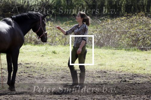 Tynaarlo 16 april 2020
Boerin Annemiek van boer zoekt vrouw .
