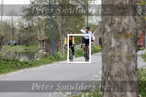 Abcoude 18 april 2020
Dylan Groenewegen , de snelste wielrenner ter wereld aan het trainen in Abcoude .