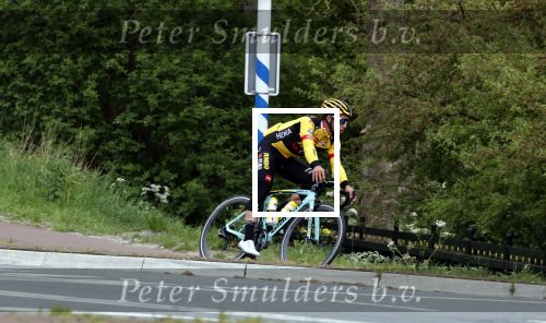 Abcoude 18 april 2020
Dylan Groenewegen , de snelste wielrenner ter wereld aan het trainen in Abcoude .