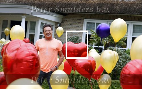 Aalsmeer 29 april 2020
Gerard Joling viert thuis zijn 60e verjaardag.