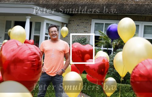 Aalsmeer 29 april 2020
Gerard Joling viert thuis zijn 60e verjaardag.