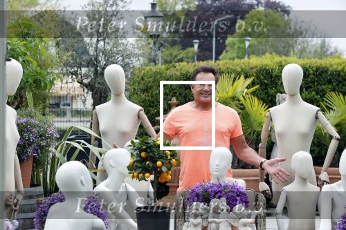 Aalsmeer 29 april 2020
Gerard Joling viert thuis zijn 60e verjaardag.