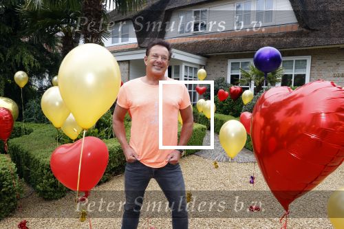 Aalsmeer 29 april 2020
Gerard Joling viert thuis zijn 60e verjaardag.