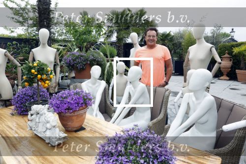 Aalsmeer 29 april 2020
Gerard Joling viert thuis zijn 60e verjaardag.