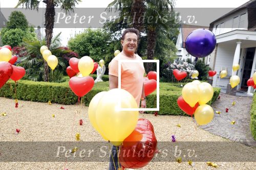 Aalsmeer 29 april 2020
Gerard Joling viert thuis zijn 60e verjaardag.