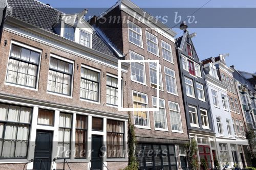Amsterdam 17 april 2020
Huis Halina Reijn. Ze heeft twee verdiepingen boven elkaar.