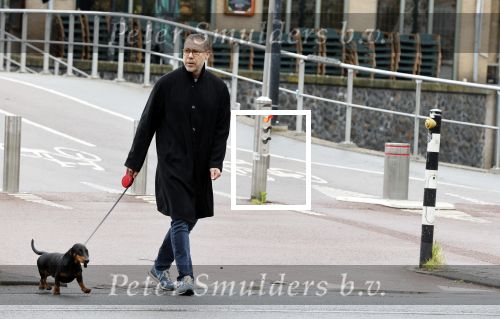Amsterdam 28 april 2020
Hans Kesting laat zijn hond uit