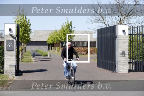 Lisse 20 april 2020
Harry Mens gaat op zijn fiets naar zijn crematorium in Lisse