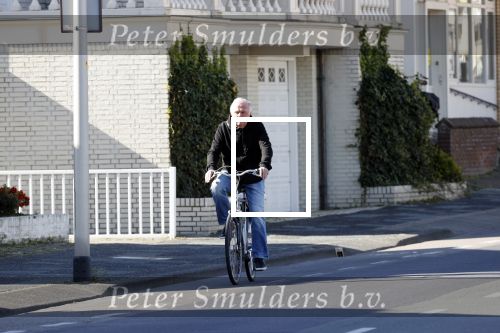 Noordwijk 20 april 2020
Harry mens op de fiets in het centrum van Noordwijk