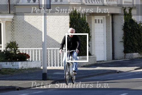Noordwijk 20 april 2020
Harry mens op de fiets in het centrum van Noordwijk