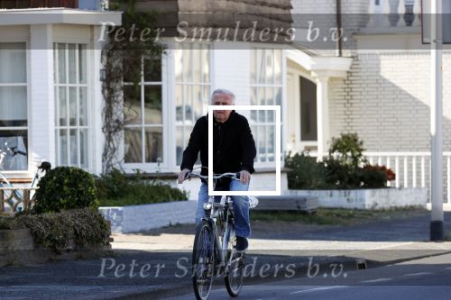 Noordwijk 20 april 2020
Harry mens op de fiets in het centrum van Noordwijk